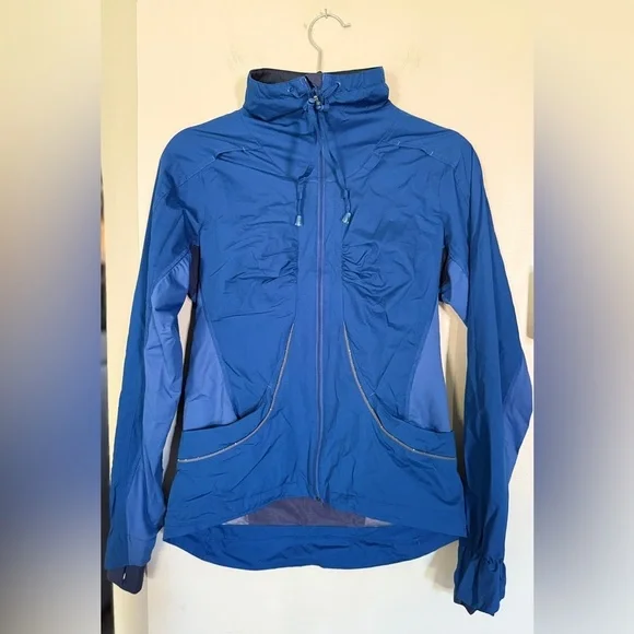 Lululemon Running Jacket - Excellent Used Condition - Picture 2 of 7